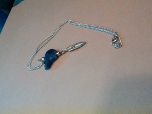 Blue lapis lazuli bear fetish w/18" chain.